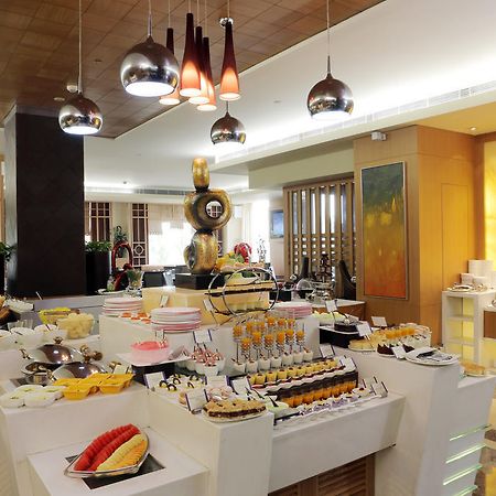 Radisson Blu Suites Gurgaon Esterno foto