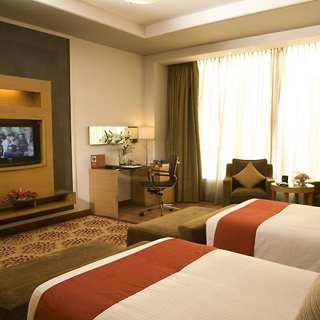 Radisson Blu Suites Gurgaon Esterno foto