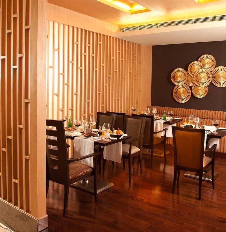 Radisson Blu Suites Gurgaon Esterno foto
